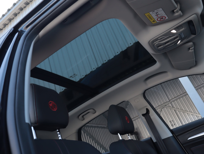 MG ZS SUV, 2023