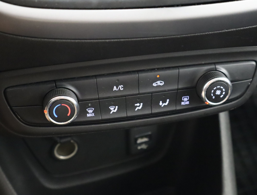 Opel Crossland, 2018