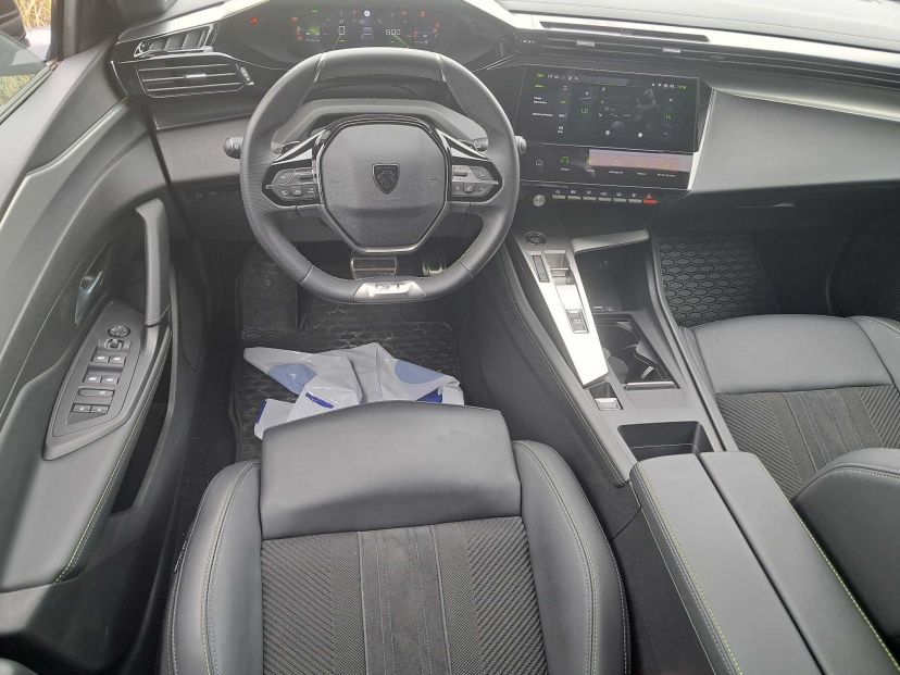 Peugeot 408, 2024
