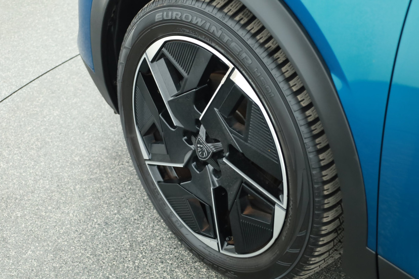 Peugeot 408, 2024