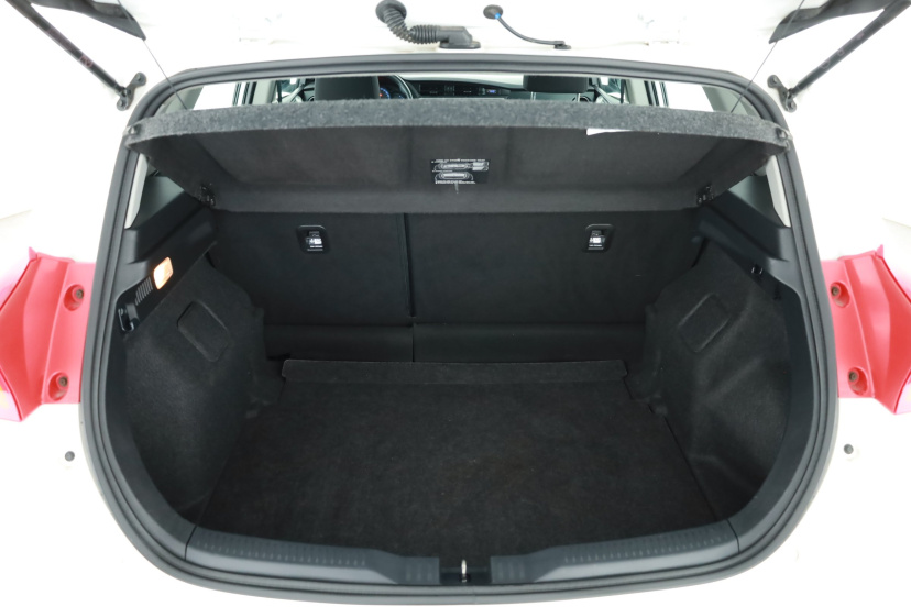 Toyota Auris, 2015