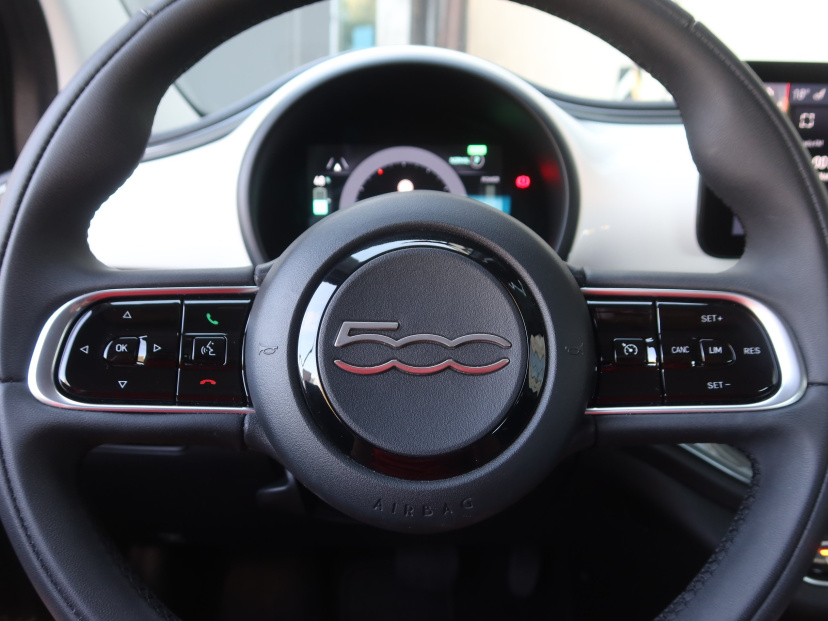 Fiat 500e, 2023