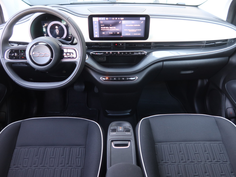 Fiat 500e, 2023