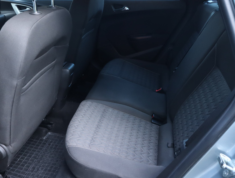Opel Astra, 2013
