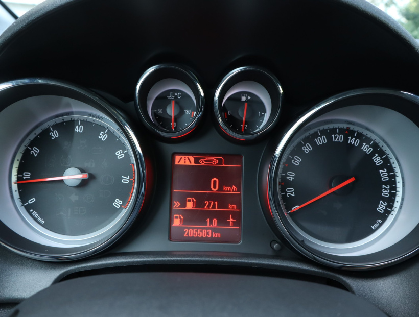 Opel Astra, 2013