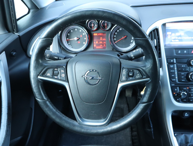 Opel Astra, 2013
