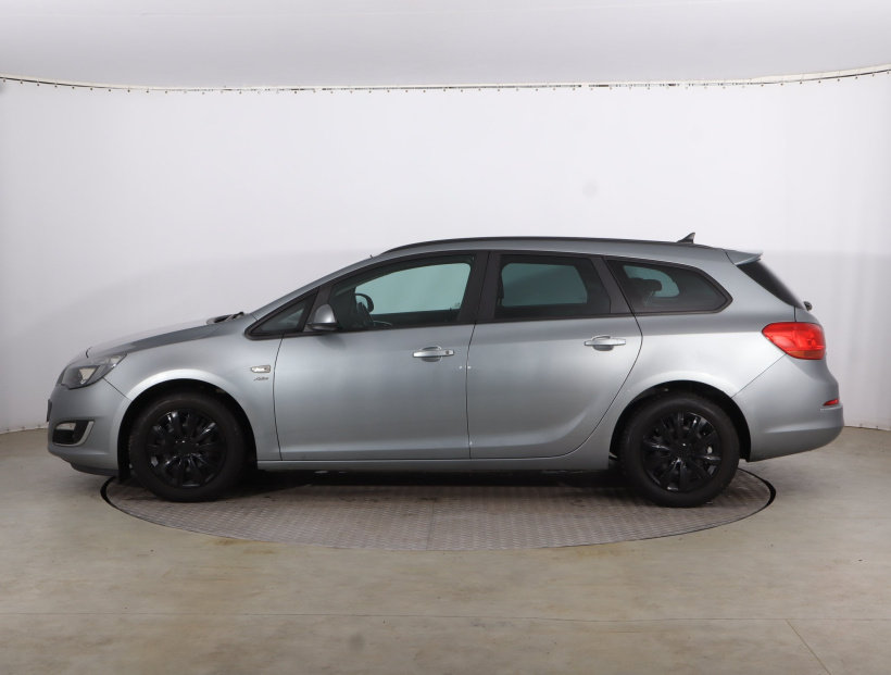 Opel Astra, 2013