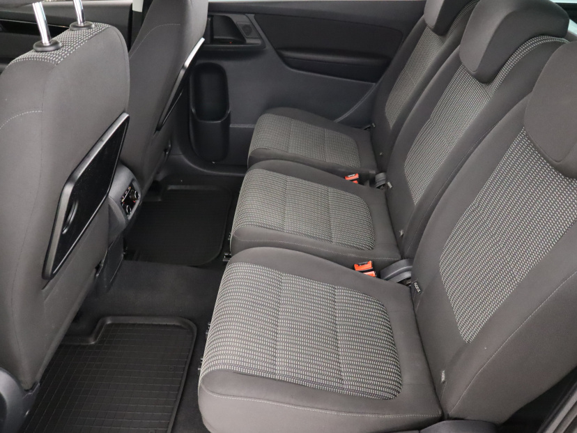 Seat Alhambra, 2017