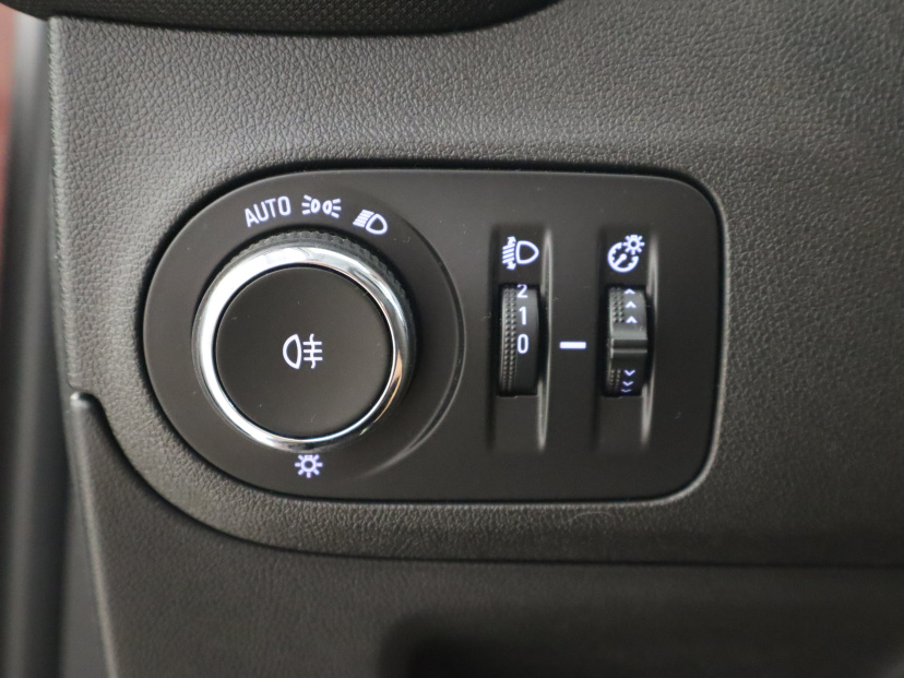 Opel Crossland, 2018