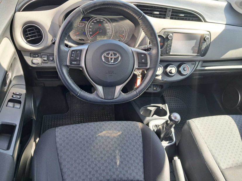 Toyota Yaris, 2015