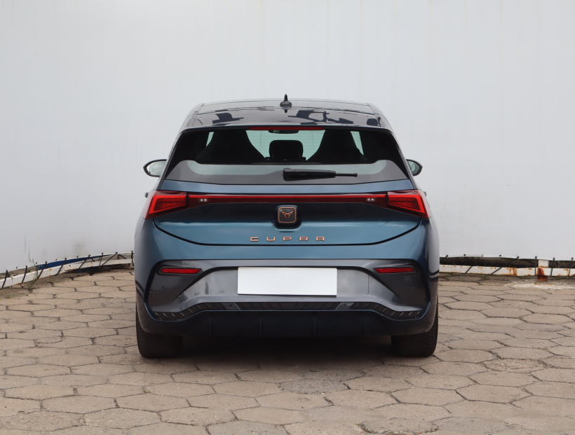 Cupra Born, 2022