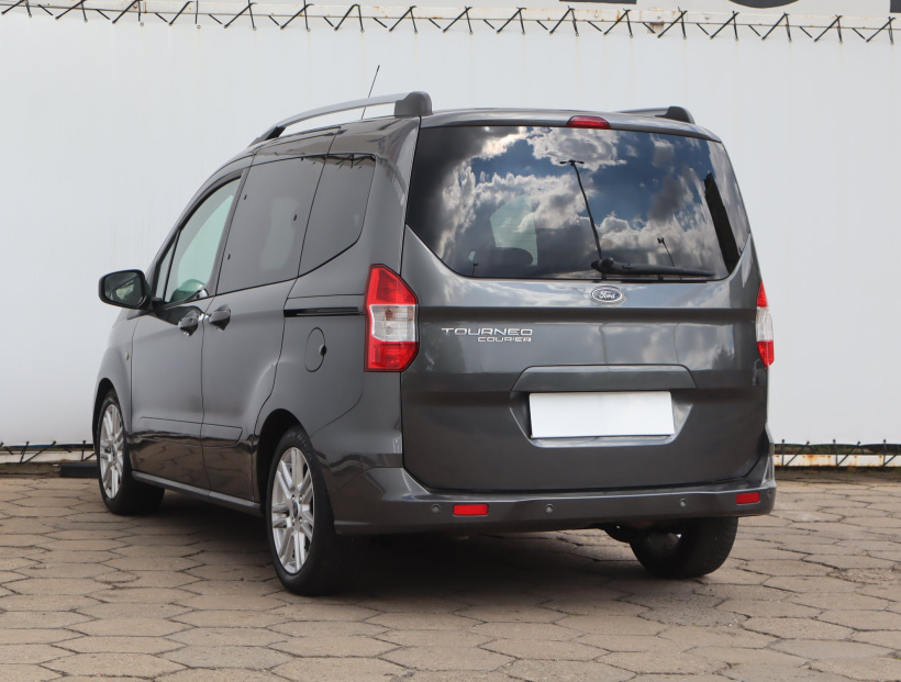 Ford Tourneo Courier, 2020