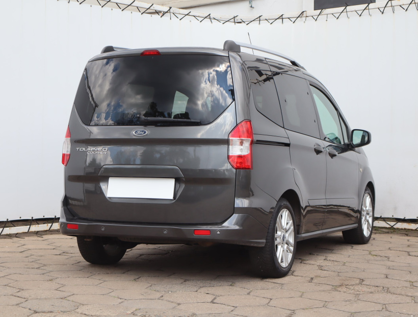 Ford Tourneo Courier, 2020