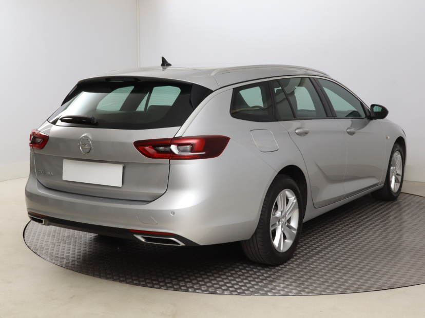 Opel Insignia, 2021