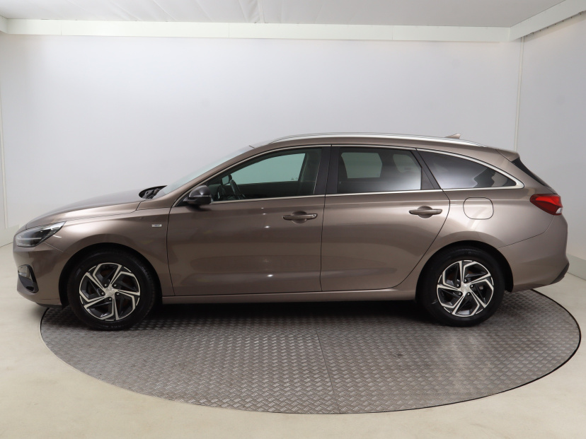 Hyundai i30, 2023