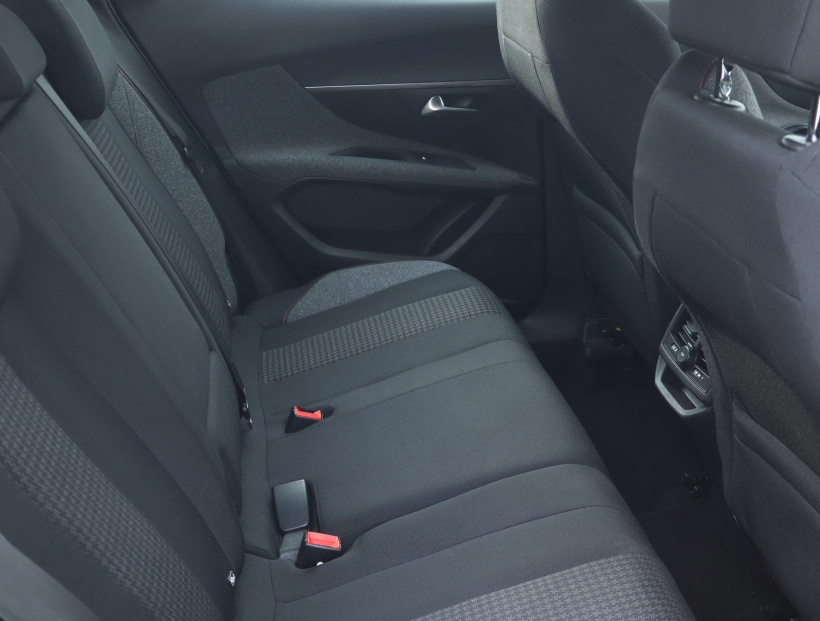 Peugeot 3008, 2017