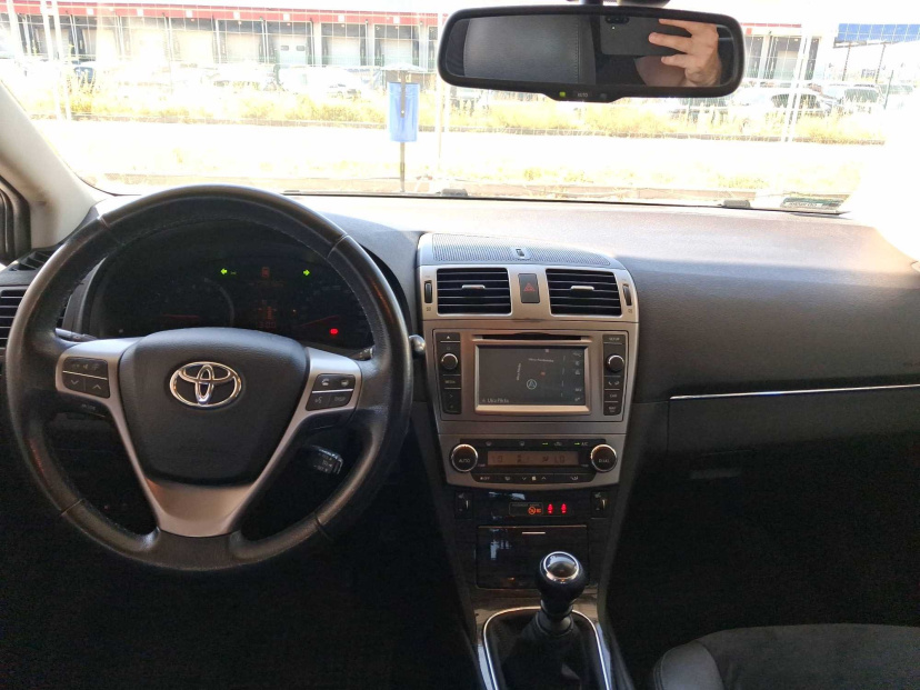 Toyota Avensis, 2015