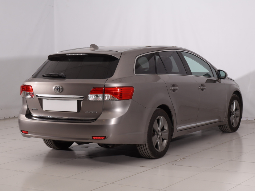 Toyota Avensis, 2014