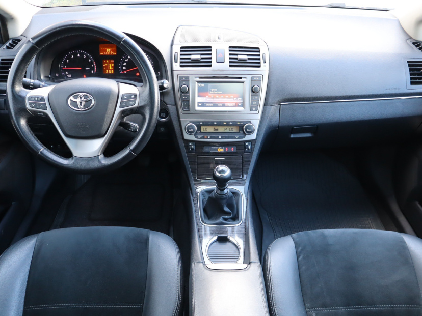 Toyota Avensis, 2014