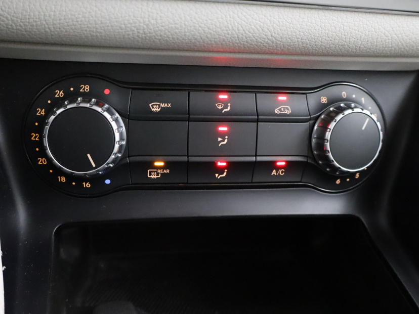 Mercedes-Benz CLA, 2015
