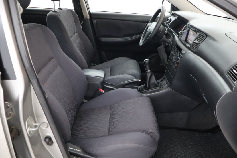 Toyota Corolla, 2003
