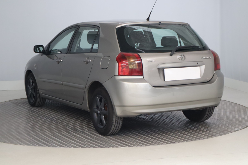 Toyota Corolla, 2003