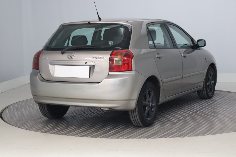 Toyota Corolla, 2003