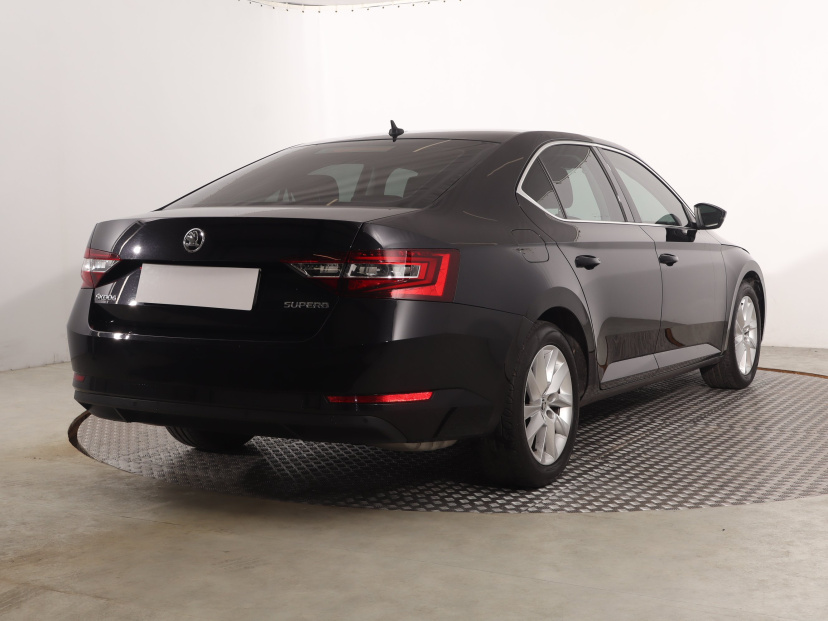 Škoda Superb, 2017