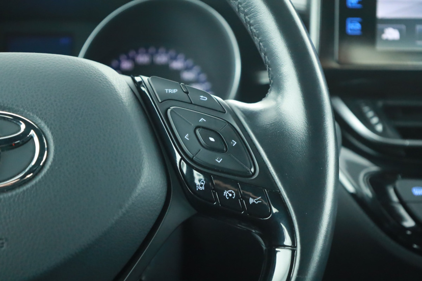 Toyota C-HR, 2017