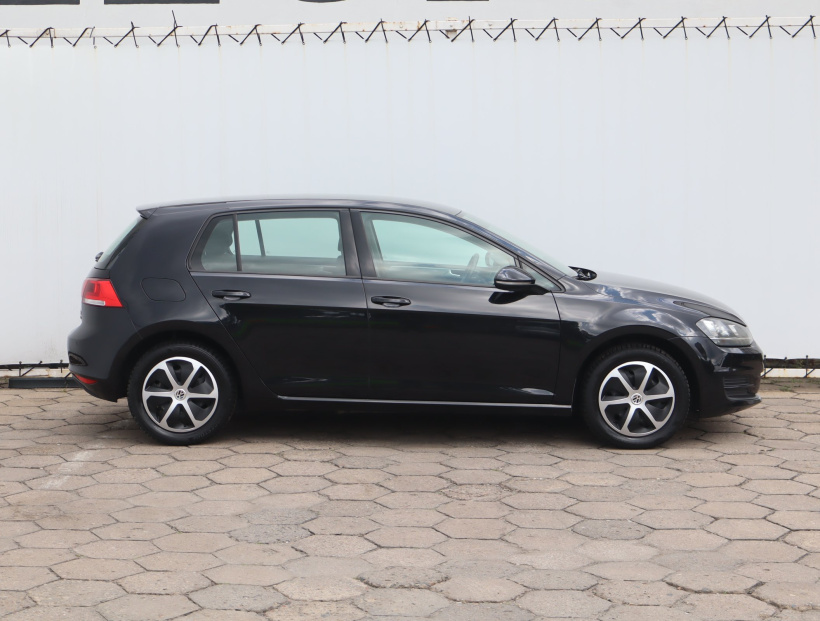 Volkswagen Golf, 2016