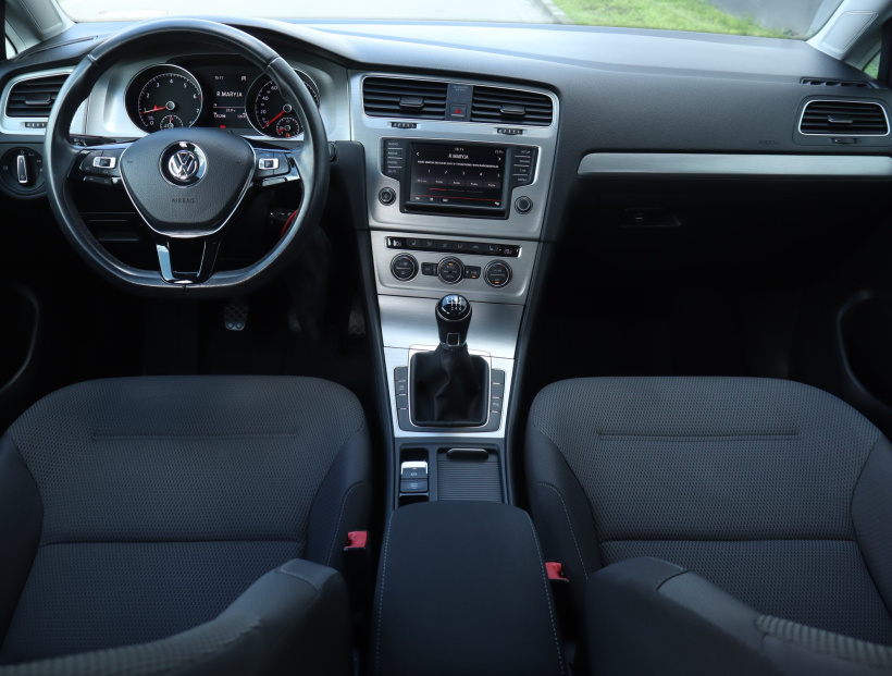 Volkswagen Golf, 2016