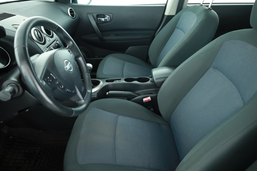 Nissan Qashqai, 2011