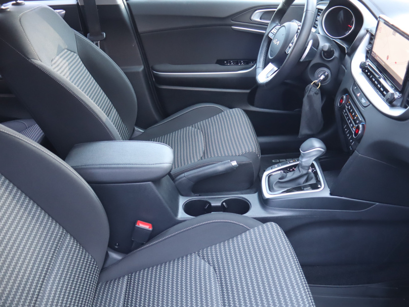 Kia XCeed, 2024