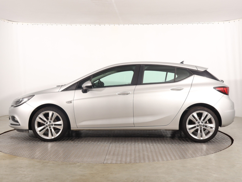 Opel Astra, 2018