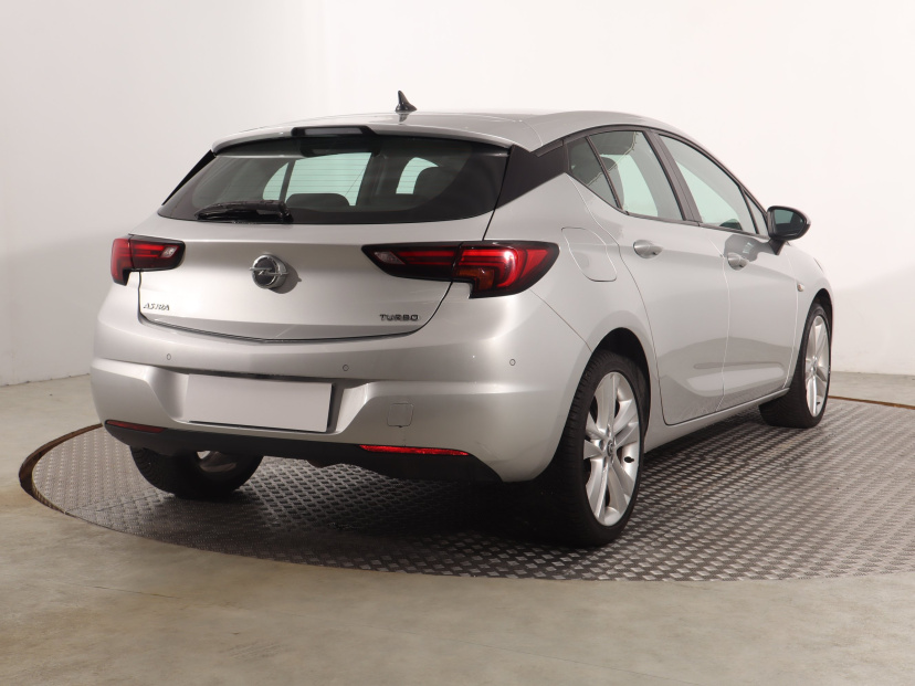 Opel Astra, 2018