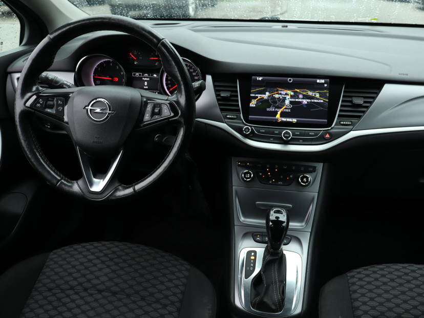 Opel Astra, 2018