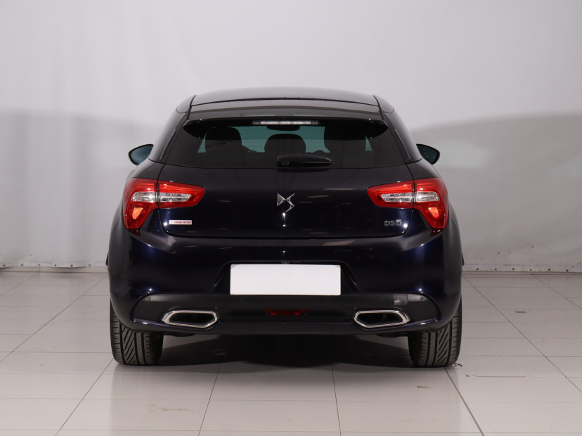 DS 5, 2016