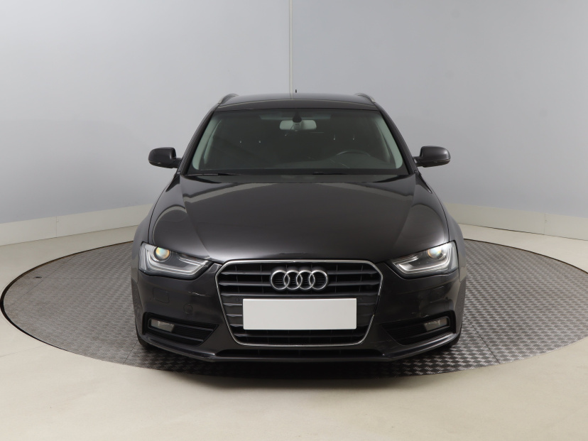 Audi A4, 2014