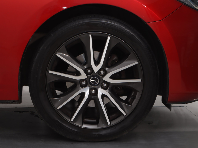 Mazda 3, 2015