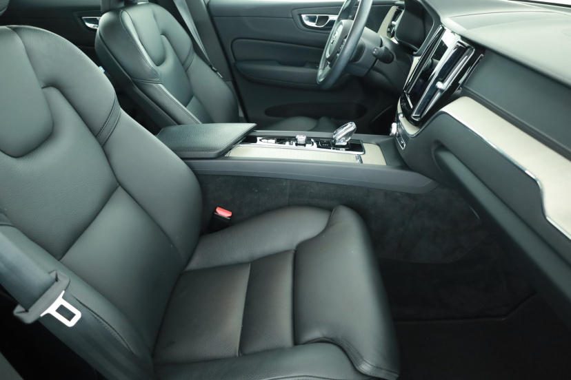 Volvo XC60, 2021