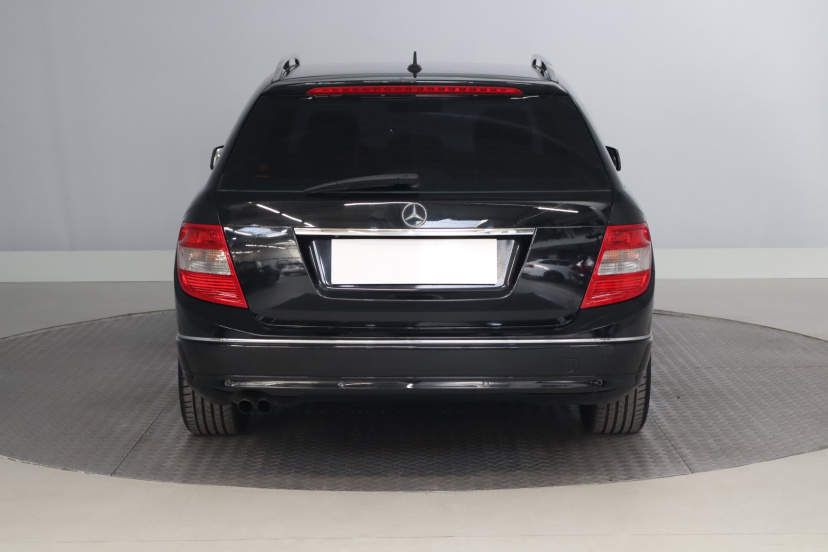 Mercedes-Benz C, 2009