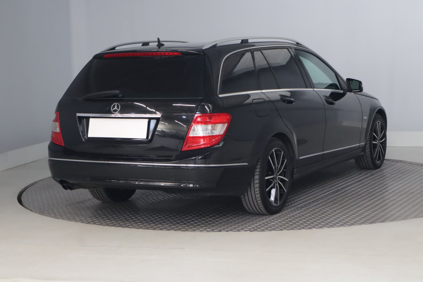 Mercedes-Benz C, 2009