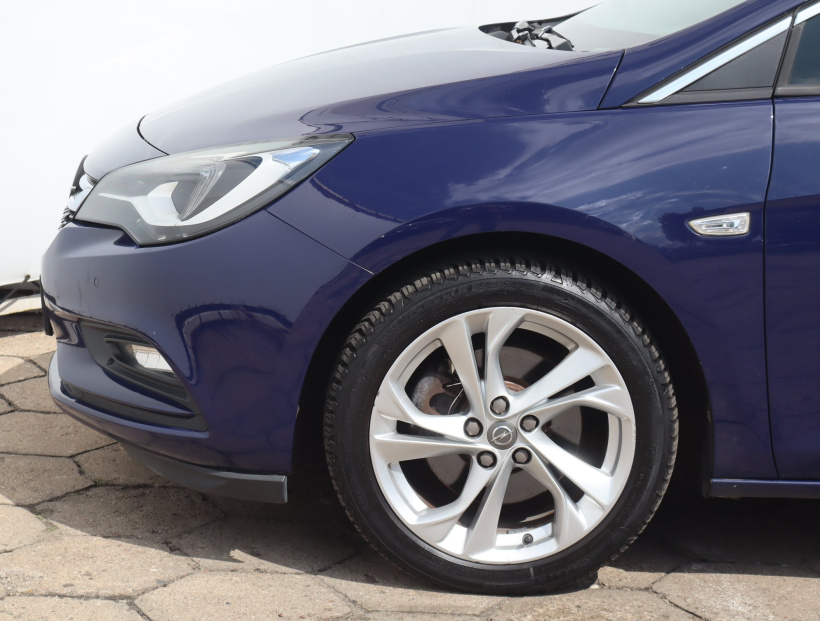 Opel Astra, 2017