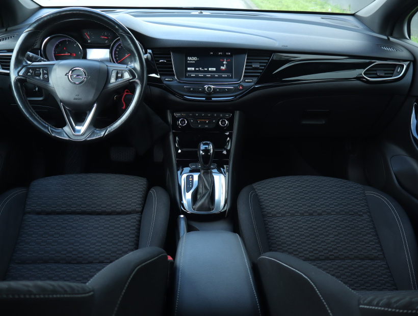 Opel Astra, 2017