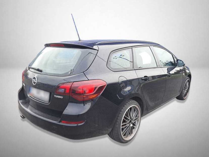 Opel Astra, 2011