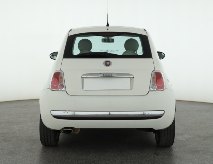 Fiat 500, 2011
