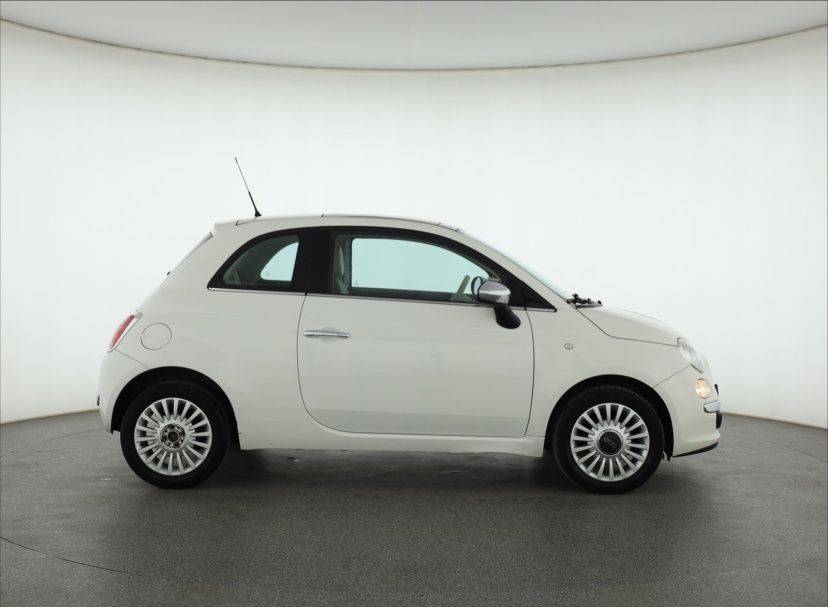 Fiat 500, 2011