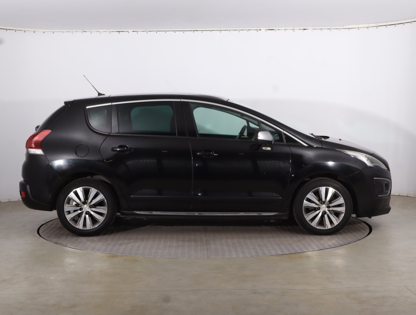 Peugeot 3008, 2015