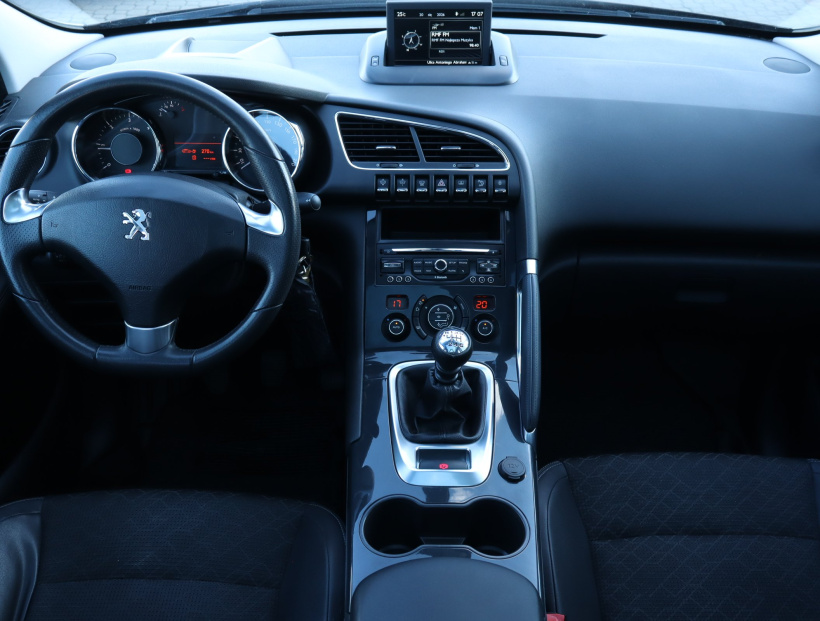 Peugeot 3008, 2015