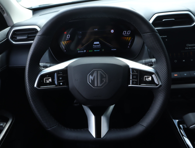 MG ZS SUV, 2025